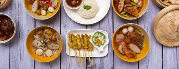 Fototapeta na wymiar Thai Noodles, Soups, Rice Dishes and Dumplings