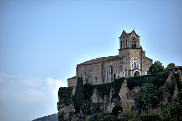 Fototapeta na wymiar A church on the cliff
