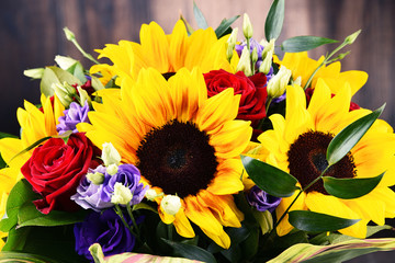 Naklejka premium Composition with bouquet of flowers