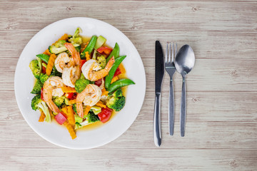 Stir fried mixed vegetables with shrimp