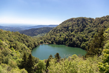 Le lac des Perches, dans le massif des Vosges en Alsace