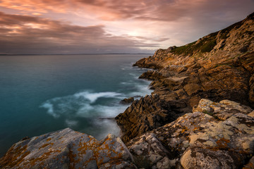Fototapeta na wymiar Landscape of Finistère, cap Sizun. Beautiful scenery in Bretagne / Brittany, France with a beautiful rocky coast.