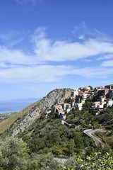 Fototapeta na wymiar Panoramic view of a rural village in the mountains of the Calabria region.
