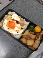 fried eggs with bacon