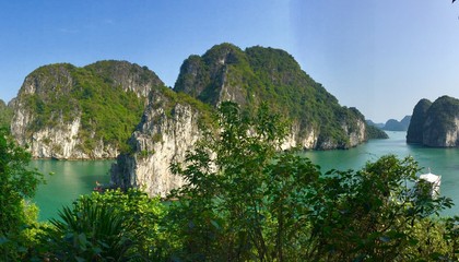 Fototapeta premium tropical island in Vietnam, Halong bay.