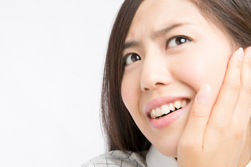 Naklejka premium 歯が痛い女性