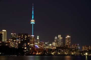 toronto skyline at night