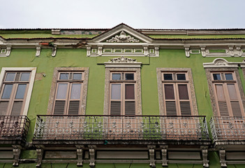 Fototapeta na wymiar Old facade, downtown Rio de Janeiro