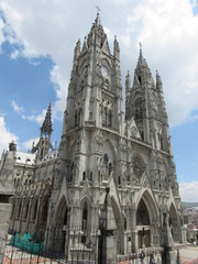 Fototapeta premium QUITO. ECUADOR. BASILICA DEL VOTO NACIONAL