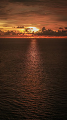 Fototapeta premium sunset over the sea