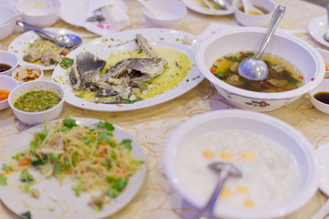 leftover food after party, dirty food
