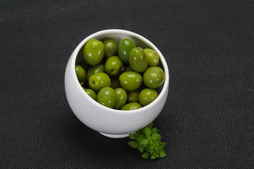 Green Campo Real olives in the bowl
