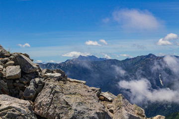 【北アルプス・立山】 登山道から望む 槍・穂高連峰と北アルプスの山々