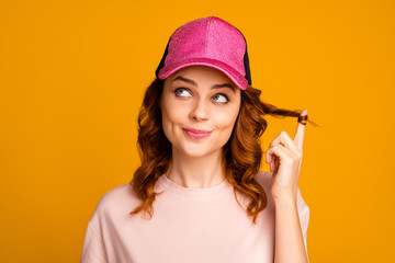 Close-up portrait of her she nice-looking attractive lovely cute pretty charming shy cheerful...