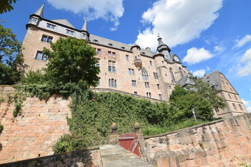 Fototapeta na wymiar Mittelalterliches Schloss in Marburg