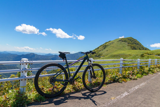 228 件の最適な 瓶ヶ森林道 画像、ストック写真、ベクター  Adobe Stock