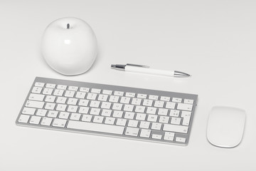Clavier, souris d'ordinateur sans fil et stylo sur fond blanc