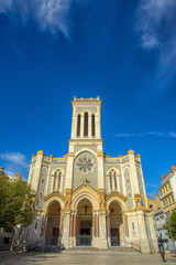Fototapeta na wymiar cathédrale Saint Charles dans le ville de Saint-étienne (France)