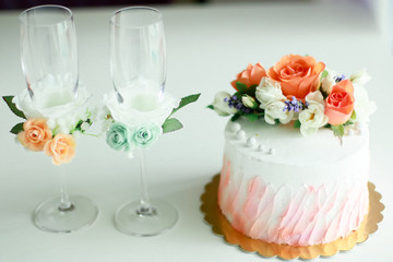 Obraz na płótnie Canvas beautiful delicious cakes for a wedding or other celebration
