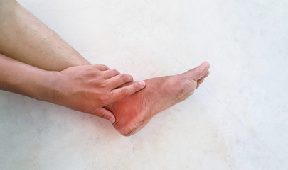 foot massage in spa salon