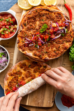 Turkish lahmacun