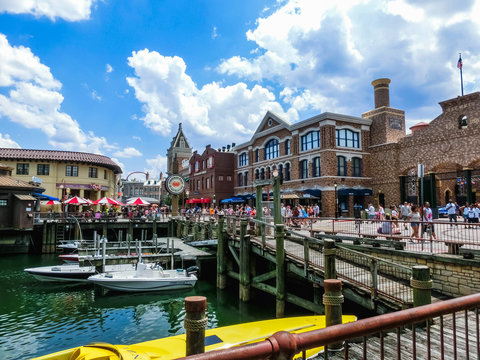 Orlando, Florida, USA - May 10, 2018: The People Going At Park Universal Studios. Orlando Is A Theme Park Resort In Orlando, Florida.