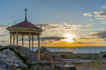 Fototapeta premium Beautiful landscape with sunset and Royal gazebo