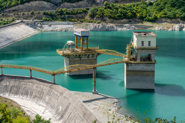 Zhinvali water reservoir. Dam in the mountains.