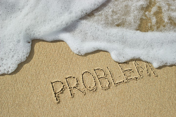 The inscription problem on the sand was washed away by the sea wave