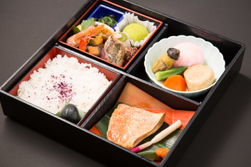 幕の内弁当