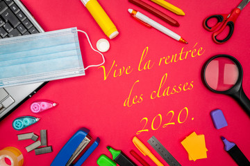 Vive la rentrée des classes 2020, avec protections contre le coronavirus.