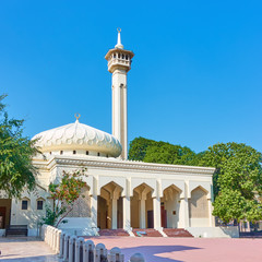 Fototapeta na wymiar Mosque in Al Fahidi quarter in Old Dubai