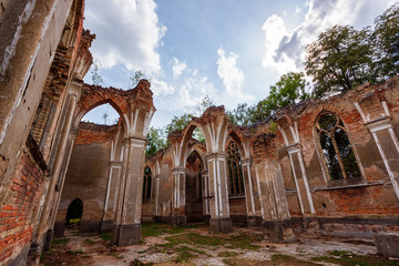 Ruiny kościoła Św. Antoniego w Jałówce, Podlasie, Polska