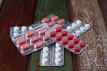 farmacos comprimidos medicina covid-19 pandemia 