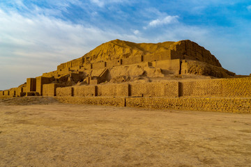 Chogha Zanbil, Iran, which has been inscribed on the List of World Heritage. Surrounded by desert of April 2018. 