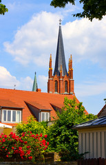 Obraz premium Werder an der Havel mit Heilig-Geist-Kirche 