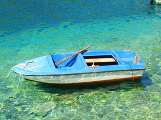 Błekitny Adriatyk na chorwackiej wyspie Hvar. © dominikspalek.pl