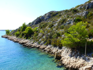 Lawendowa wyspa Hvar w Chorwacji i jej wybrzeże. © dominikspalek.pl