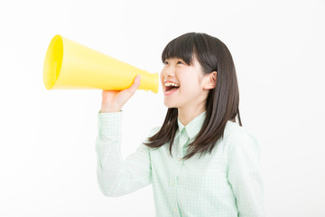 メガホンで応援する女の子