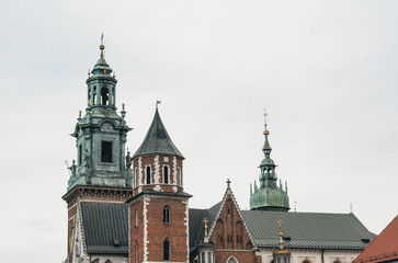 Fototapeta premium Paisaje urbano. Vista de edificios coloridos de las calles de Polonia.