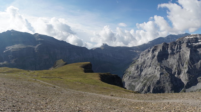 Hochebene Muttenalp (Muttseeh&uuml;tte, SAC): Aussichtspunkte auf den Limmerensee