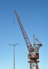 Fototapeta premium Alter Kran am Hafen von Bordeaux