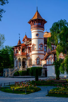 Germany, Bavaria, Upper Bavaria, Herrsching am Ammersee, Kurparkschlosschen built by painter Ludwig Scheuermann in 1888