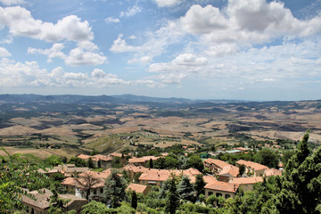 Fototapeta na wymiar A view of the Italian Scenery near Volterra
