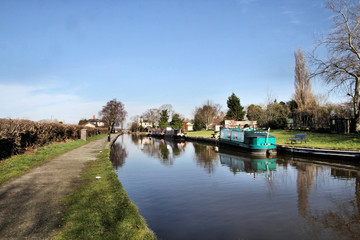 Fototapeta na wymiar A view of the canal at Whitchurch