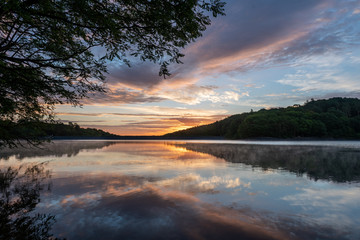 Obraz premium Sonnenuntergang am See in Deutschland 