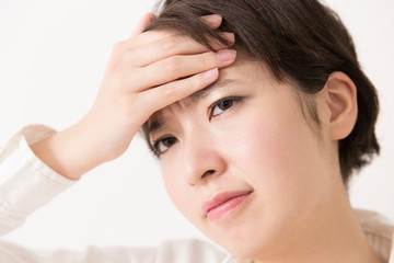 Fototapeta premium 体調不良の女性