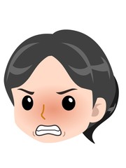 ピンクのTシャツを着た中年の女性