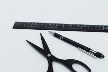 ハサミ 定規 ペン 文具 備品 ビジネス デスク 黒 白