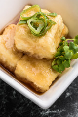とうふ料理　揚げ豆腐